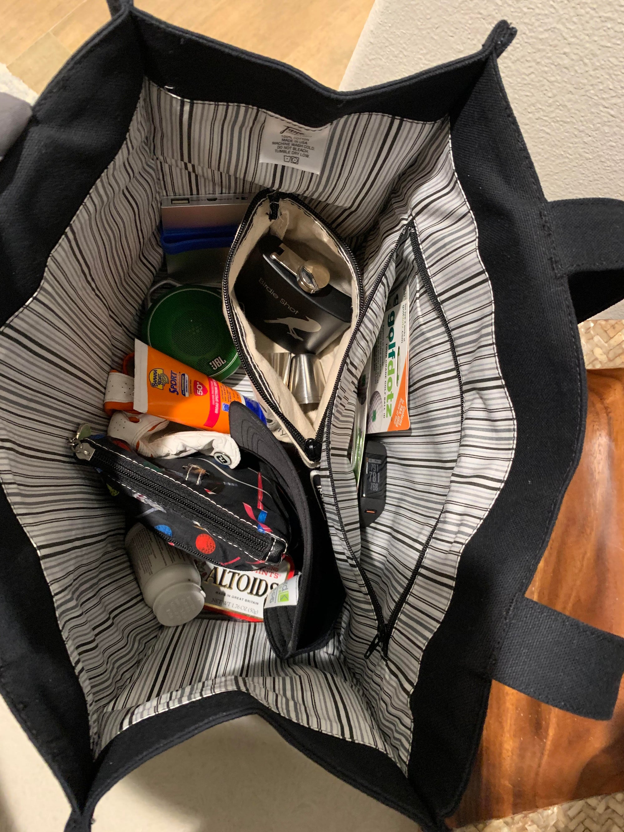 Women's golf bag the perfect accessory for Spring